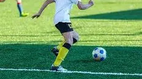 李靓蕾私下形象获闺蜜力证：相识十余载未曾目睹其怒容