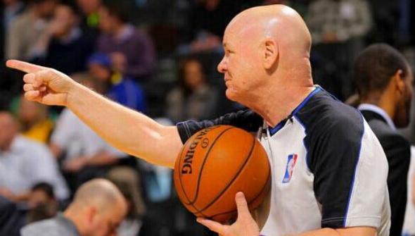 射门被扑救 射门被扑救